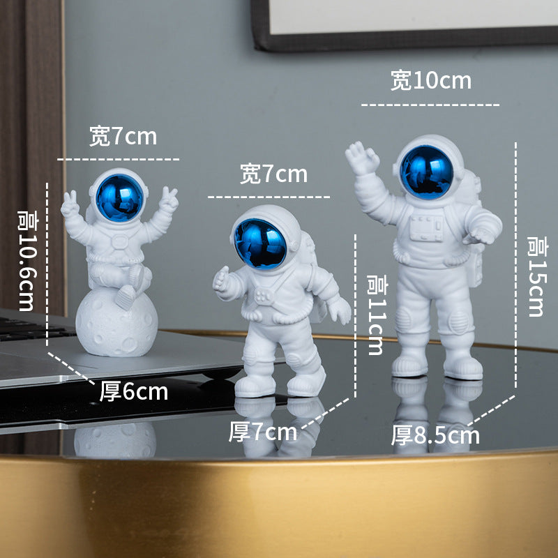 Wholesale astronaut hand model creative astronaut blind box decoration living room TV cabinet decoration birthday gift