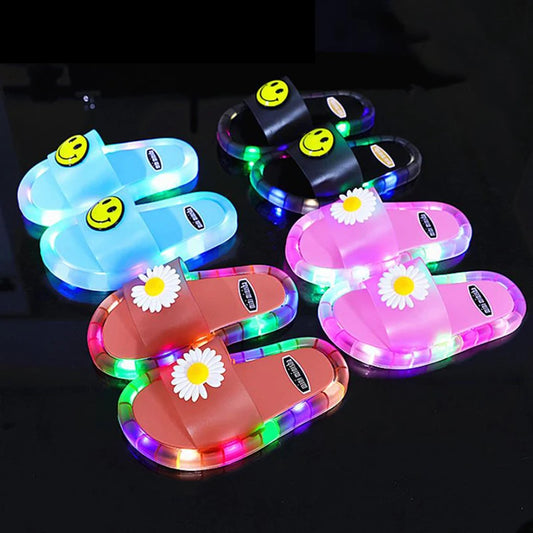 Chinelos infantis com LED para meninos e meninas