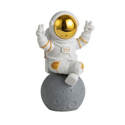 Wholesale astronaut hand model creative astronaut blind box decoration living room TV cabinet decoration birthday gift