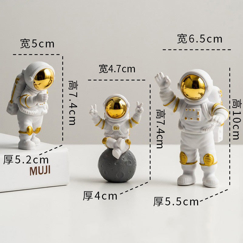 Wholesale astronaut hand model creative astronaut blind box decoration living room TV cabinet decoration birthday gift
