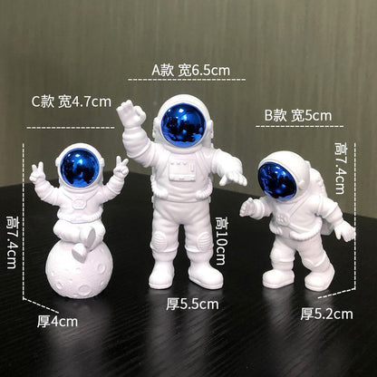 Wholesale astronaut hand model creative astronaut blind box decoration living room TV cabinet decoration birthday gift